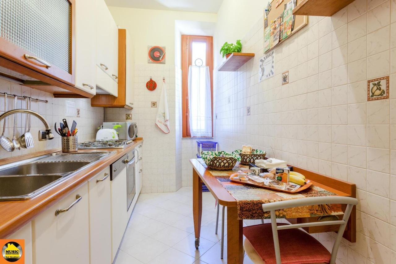 Music Guesthouse Rome Exterior photo