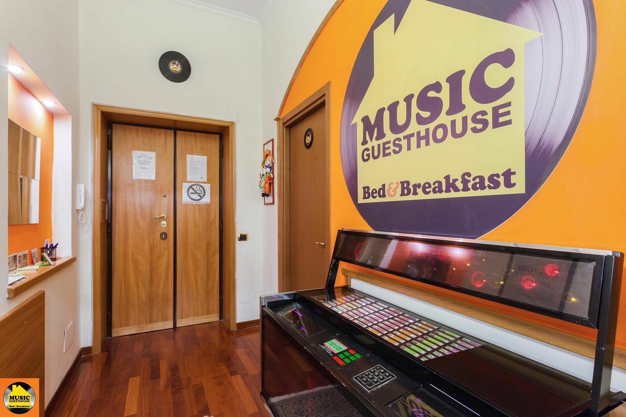 Music Guesthouse Rome Exterior photo